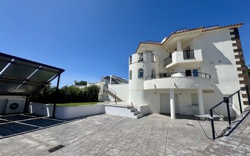 Property slide 70