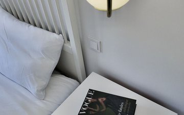 Property slide 32