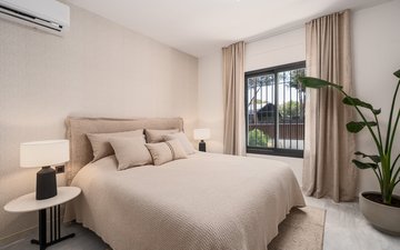 Property slide 18