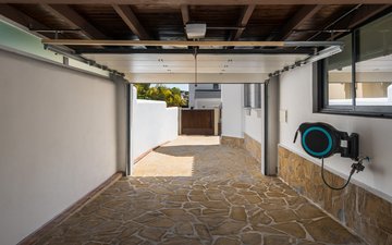 Property slide 25