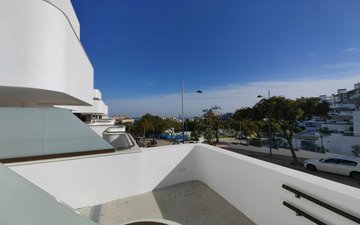 Property slide 24