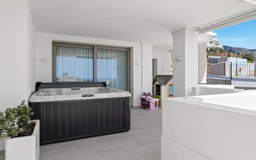 Property slide 43
