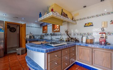 Property slide 17