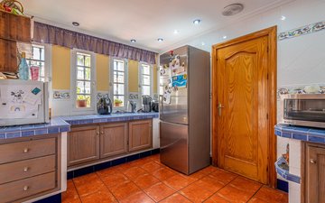 Property slide 18