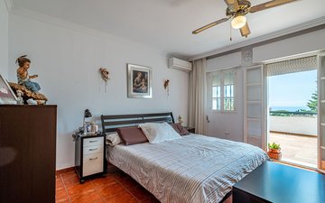 Property slide 29
