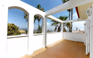 Property slide 17