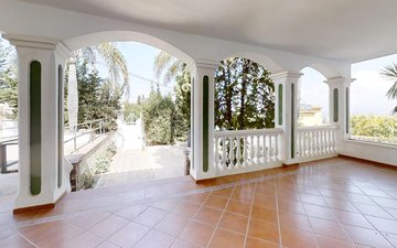 Property slide 18