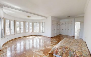 Property slide 35