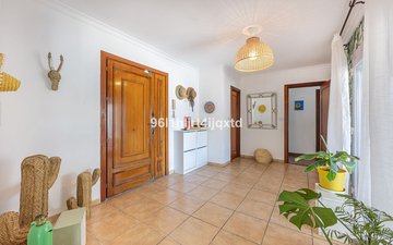 Property slide 10