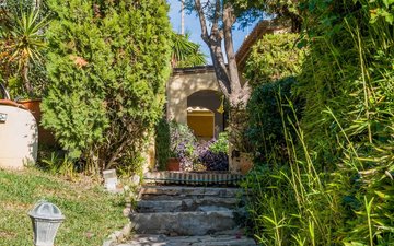Property slide 29