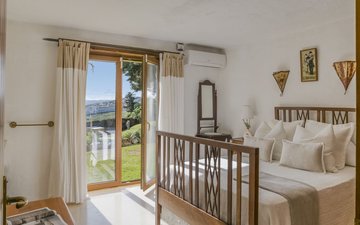 Property slide 50