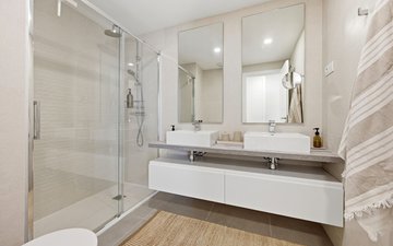 Property slide 21