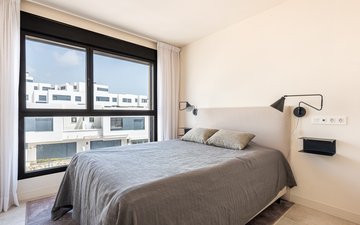 Property slide 20