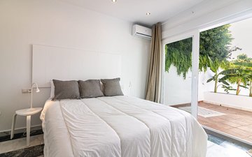 Property slide 15