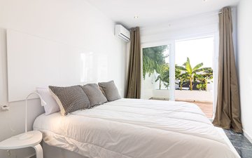 Property slide 16
