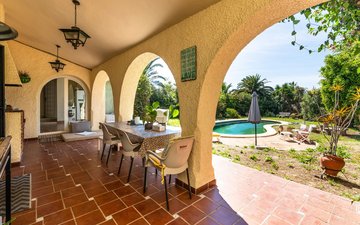 Property slide 25