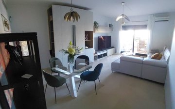 Property slide 10