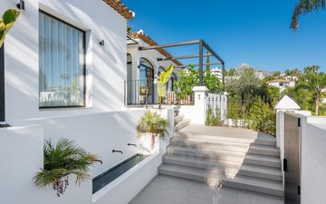 Property slide 52