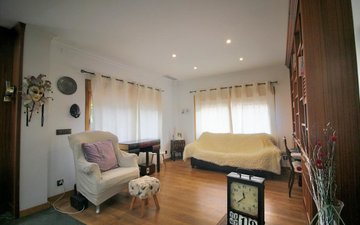 Property slide 25