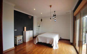 Property slide 44
