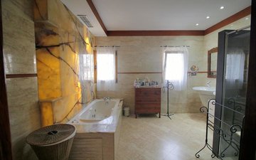 Property slide 48