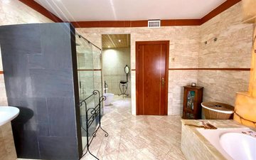 Property slide 50