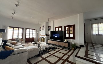 Property slide 16