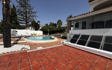 Property slide 50