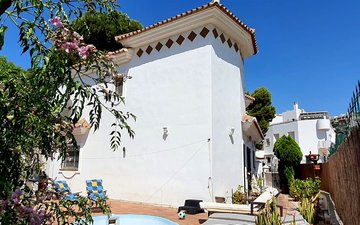 Property slide 25
