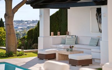 Property slide 17