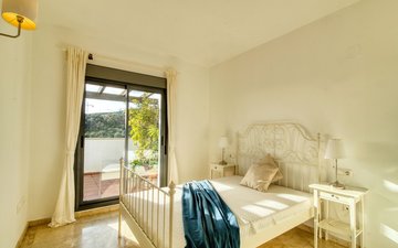 Property slide 10