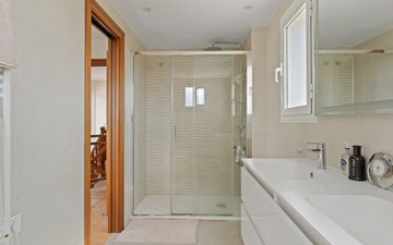 Property slide 19