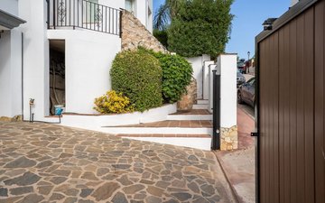 Property slide 35
