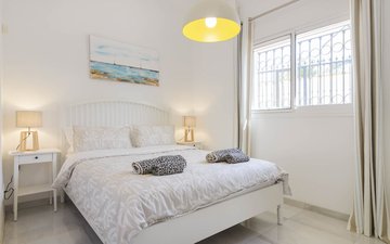 Property slide 19