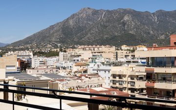 Property slide 16