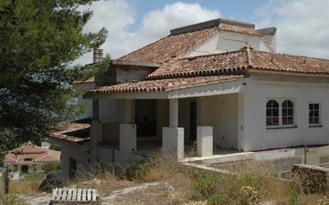 Property slide 14