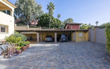 Property slide 46