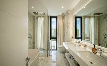 Property slide 14