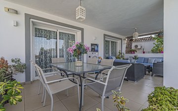 Property slide 17