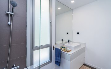 Property slide 18