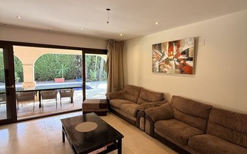Property slide 18