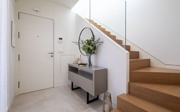 Property slide 21