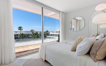 Property slide 40