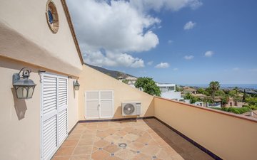 Property slide 17