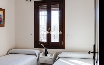 Property slide 20