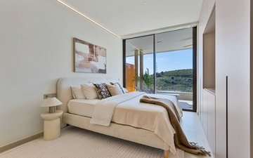 Property slide 14