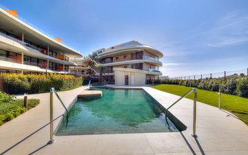 Property slide 31