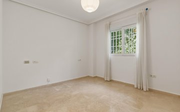 Property slide 18