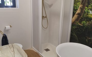 Property slide 18