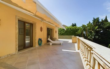 Property slide 46